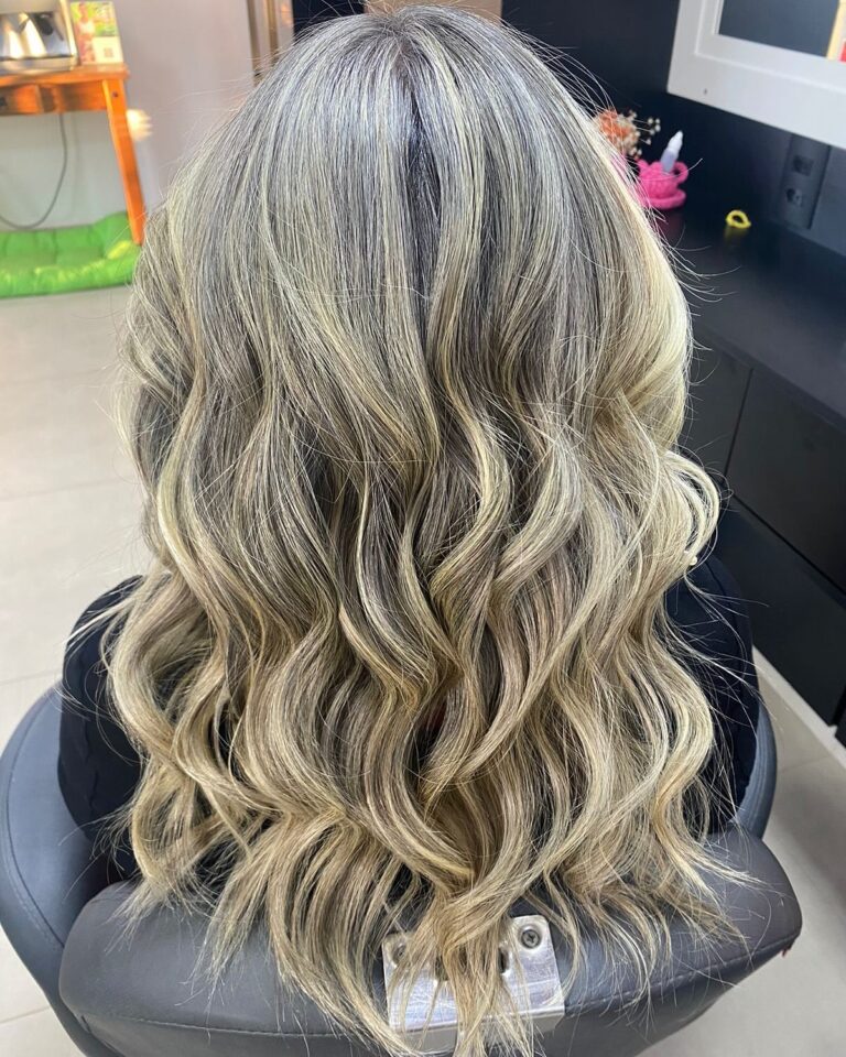 Coloração e mechas · Bella Essenza Studio — estetica em Lancaster, Foz do Iguaçu - PR