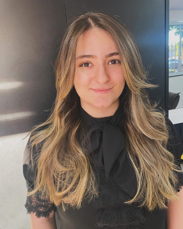 Coloração e mechas · Bella Essenza Studio — estetica em Lancaster, Foz do Iguaçu - PR