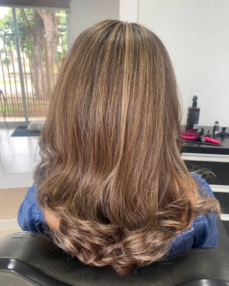 Penteados e escova · Bella Essenza Studio — estetica em Lancaster, Foz do Iguaçu - PR