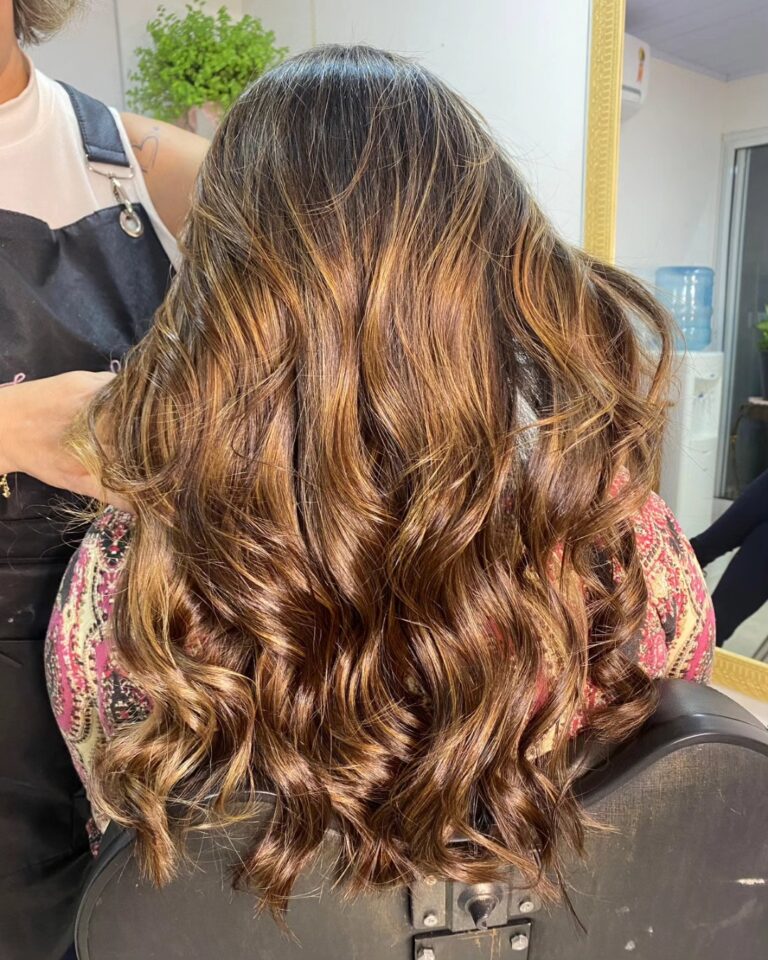 Penteados e escova · Bella Essenza Studio — estetica em Lancaster, Foz do Iguaçu - PR