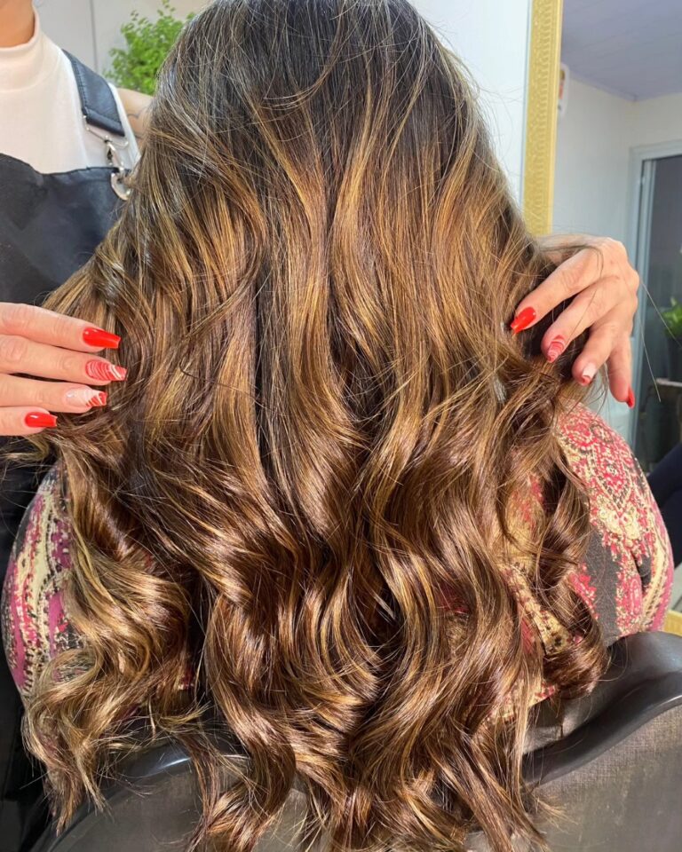 Penteados e escova · Bella Essenza Studio — estetica em Lancaster, Foz do Iguaçu - PR